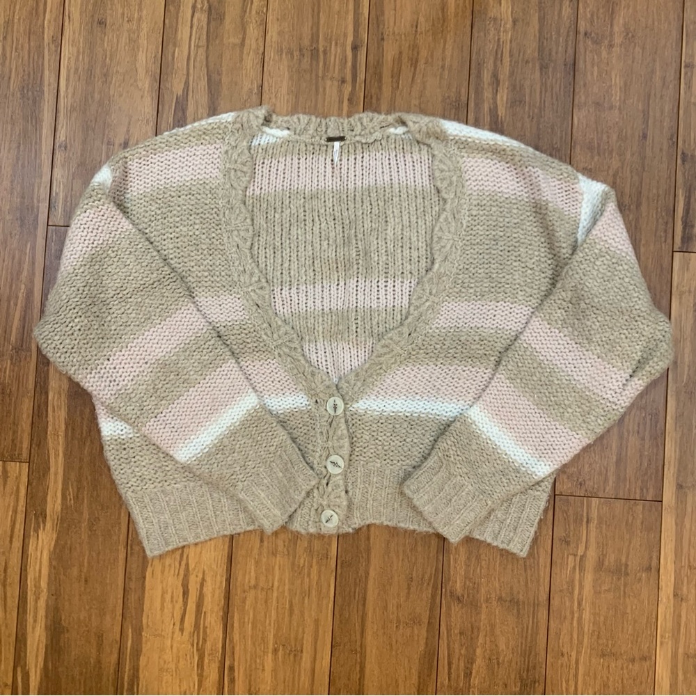 SOLD—Free people cropped knit cardigan